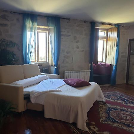 منزل الضيف بونتيفيذرا  في Casa Rural Do Fontan المظهر الخارجي الصورة